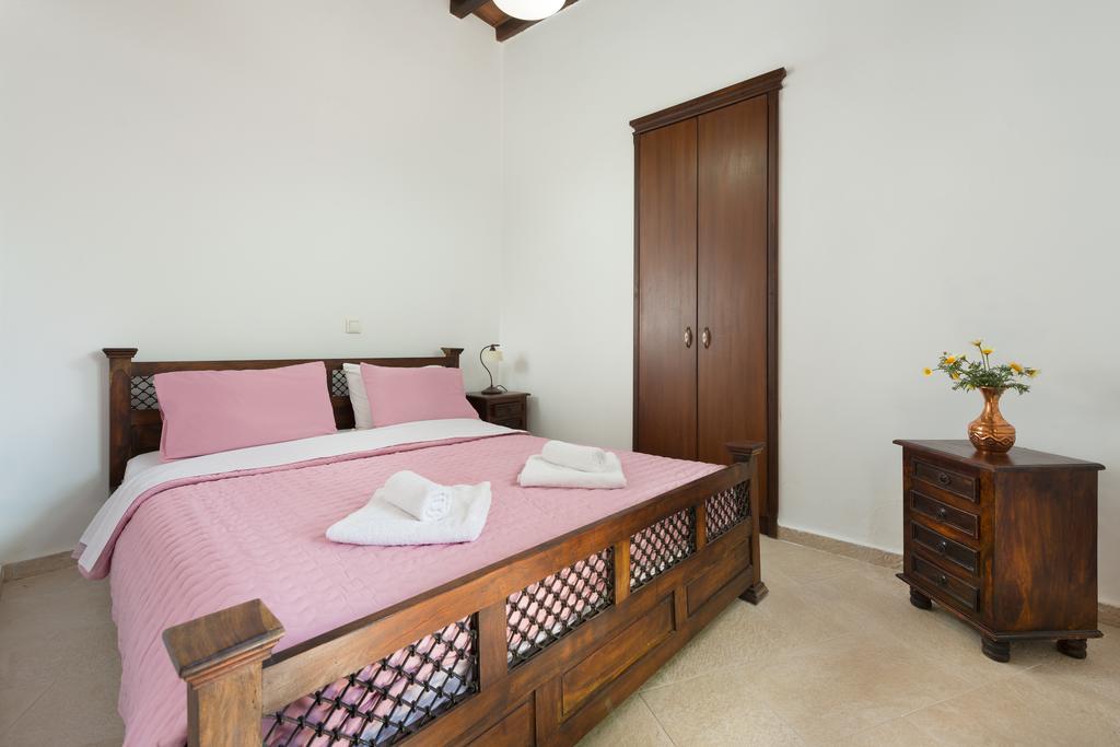 Villa Claudia In Lardos Luaran gambar